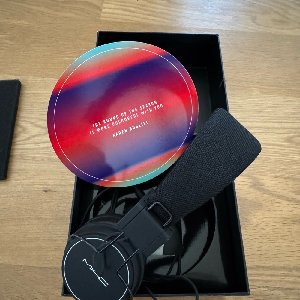 MAC Cosmetics Black Over-Ear Headphones